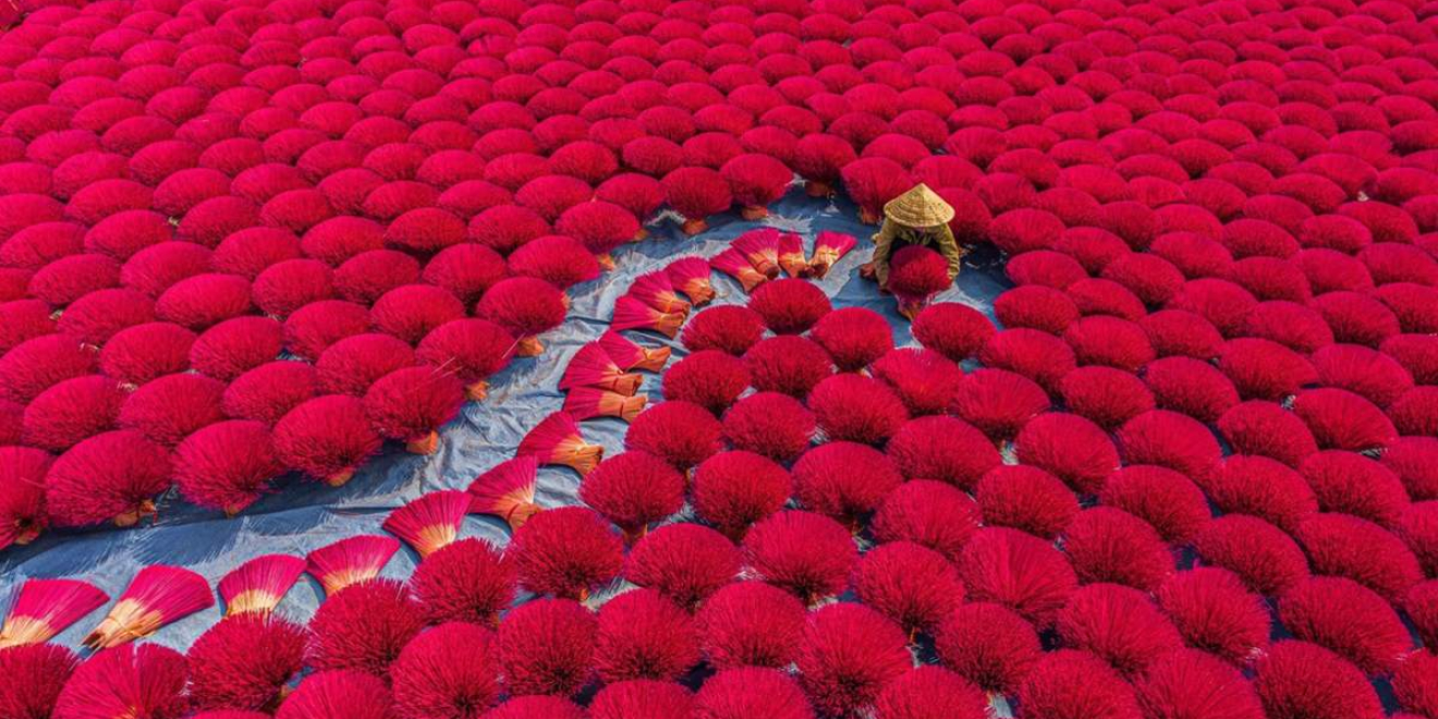 INCENSE - LACQUER - CONICAL HAT CRAFTING VILLAGE ( FULL DAY WITH LUCNH ) INCENSE - LACQUER - CONICAL HAT CRAFTING VILLAGE ( FULL DAY WITH LUCNH )