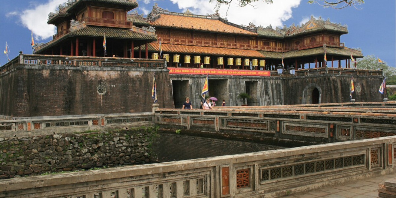 Central Vietnam tour 4 days > Hue and Hoi An visit Central Vietnam tour 4 days > Hue and Hoi An visit