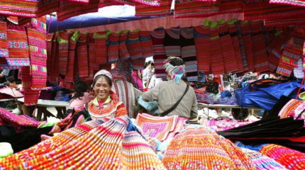 Sapa & Ethnic Colorful Market 3D4N