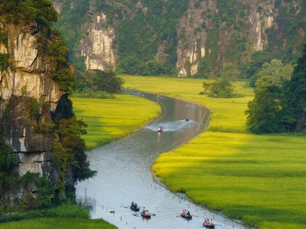 Hoa Lu - Tam Coc - Mua Cave 1 Day Tour  Hoa Lu - Tam Coc - Mua Cave 1 Day Tour