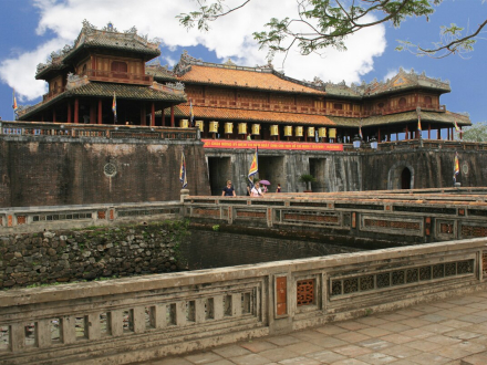 Central Vietnam tour 4 days > Hue and Hoi An visit