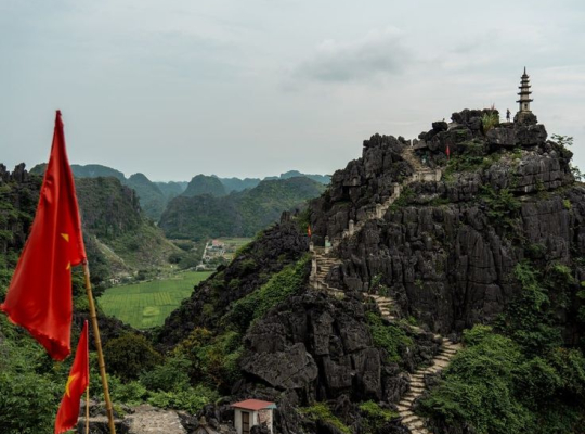 Hoa Lu - Tam Coc - Mua Cave 1 Day Tour 