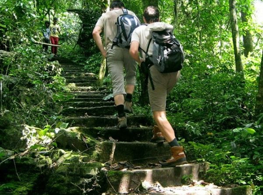 10-Days Northern Vietnam - Hanoi - Mai Chau - Pu Luong - Ninh Binh - Halong Bay 10-Days Northern Vietnam - Hanoi - Mai Chau - Pu Luong - Ninh Binh - Halong Bay