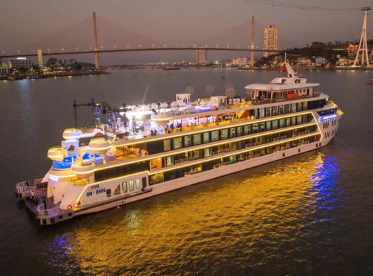 LUNA - Cruise Ha Long Bay LUNA - Cruise Ha Long Bay