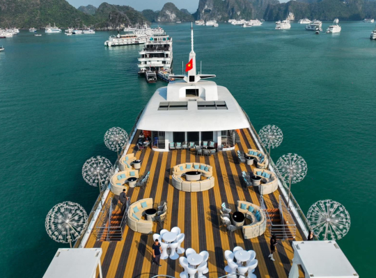 LUNA - Cruise Ha Long Bay LUNA - Cruise Ha Long Bay