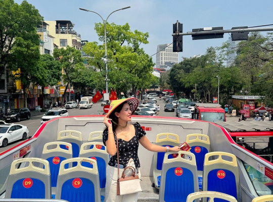 Ha Noi by Hop-On Hop-Off Bus Tour Sighseeing 