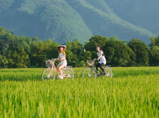 Mai Chau 1Day Tour (Daily Departure) Mai Chau 1Day Tour (Daily Departure)