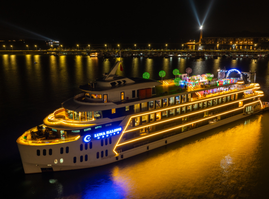 LUNA -  Dinner Cruise Ha Long Bay LUNA -  Dinner Cruise Ha Long Bay