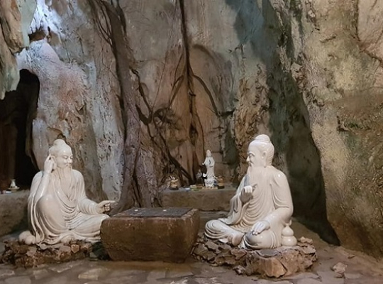 Marble Mountains – Hoi An City – Boat Ride & Release Lantern from Da Nang Marble Mountains – Hoi An City – Boat Ride & Release Lantern from Da Nang