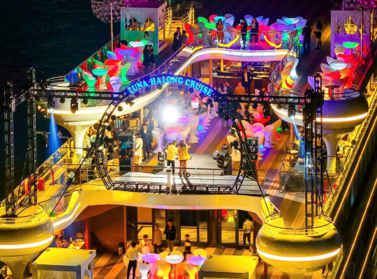 LUNA -  Dinner Cruise Ha Long Bay LUNA -  Dinner Cruise Ha Long Bay